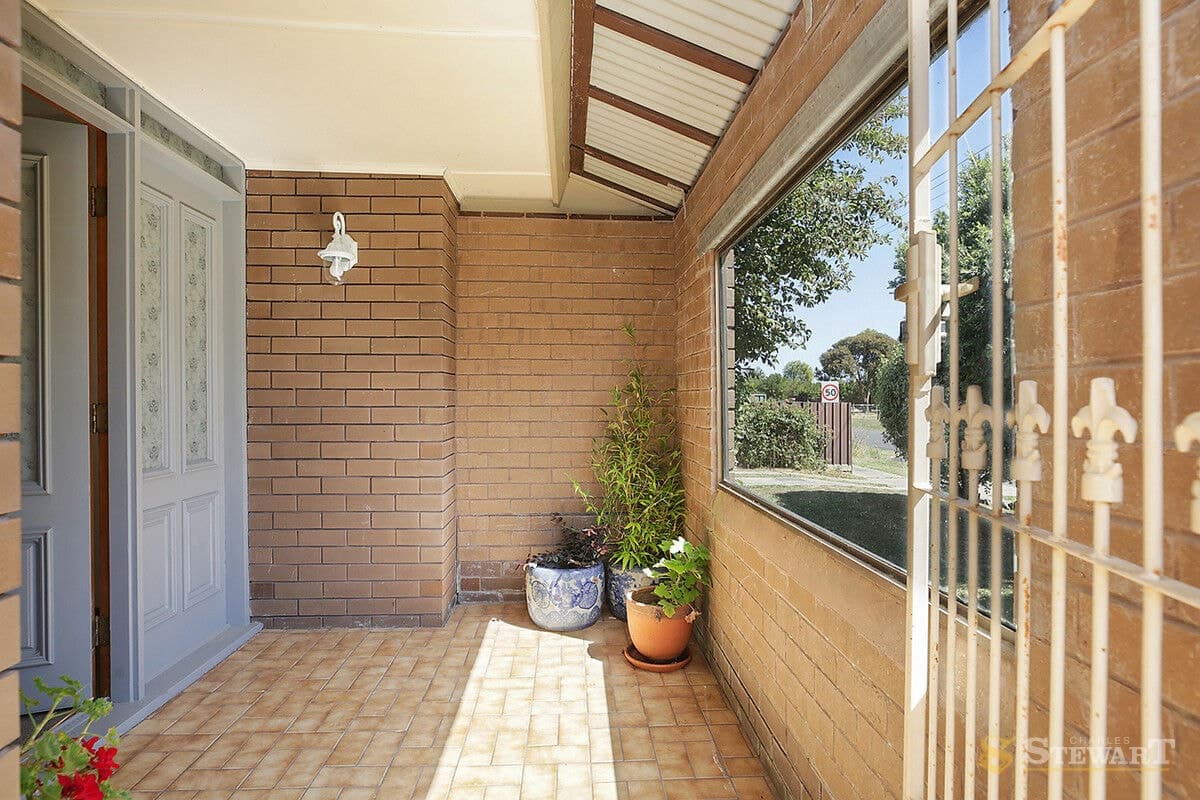 2 John Crescent, Colac, VIC, Colac - Thumbnail 3