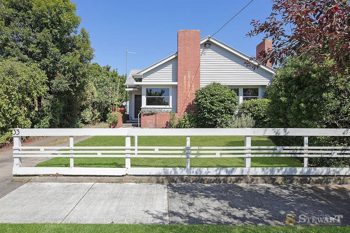 33 McDonald Street, Colac, VIC, Colac - Thumbnail 2