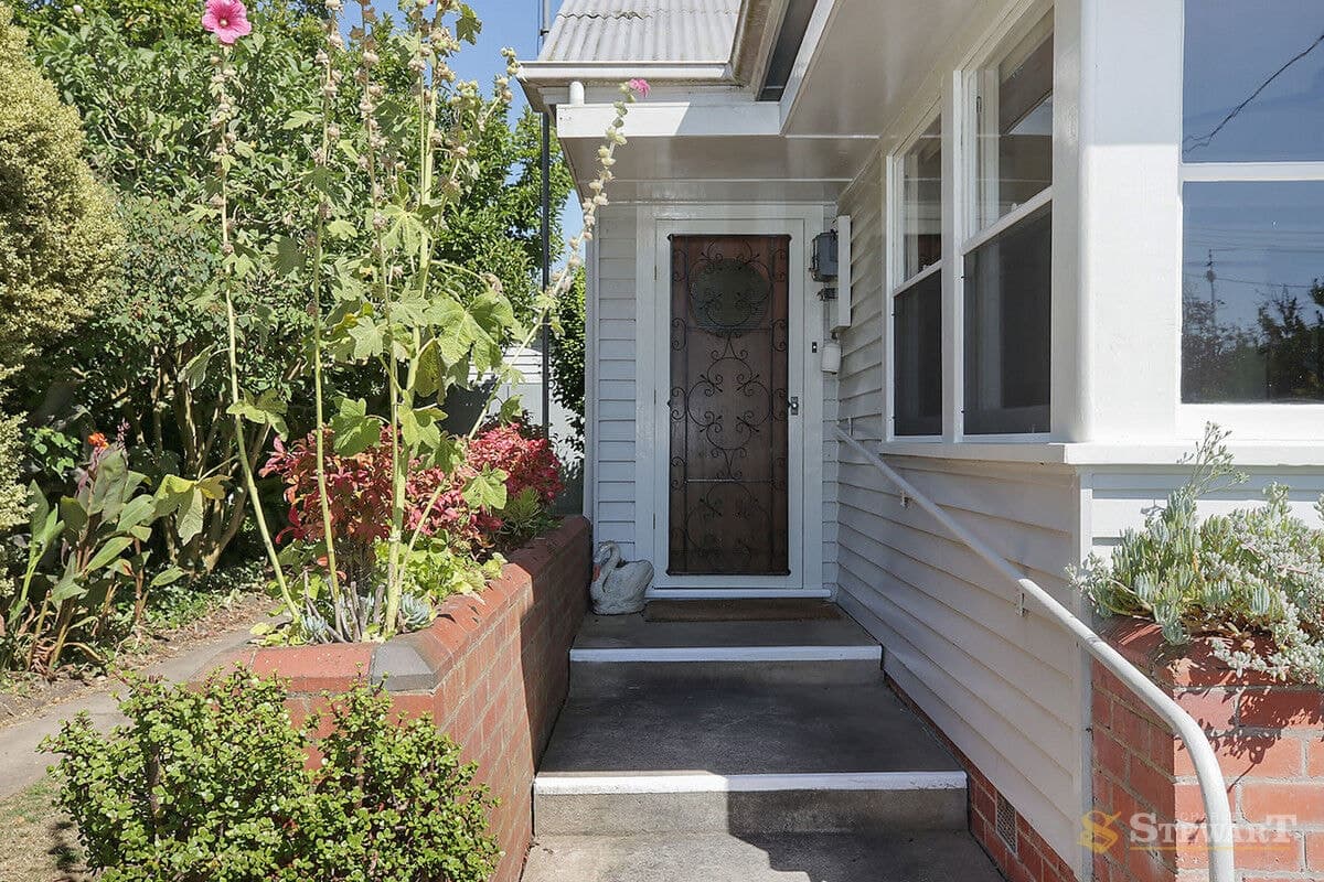 33 McDonald Street, Colac, VIC, Colac - Thumbnail 3