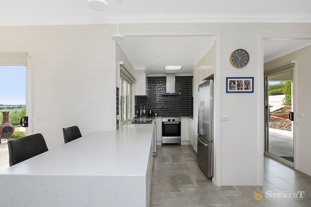 283 Forest Street, Elliminyt, VIC, Elliminyt - Thumbnail 3
