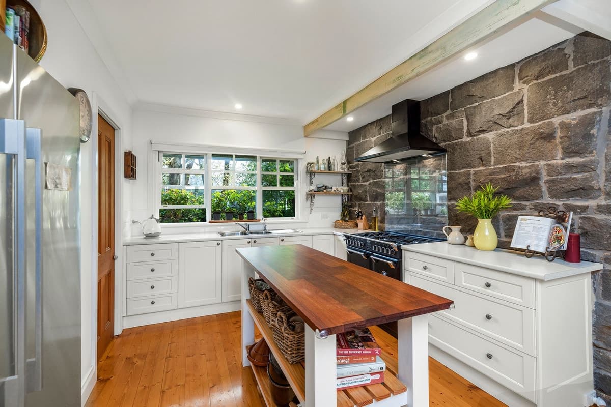 3 Hamilton Highway, Penshurst, VIC, Penshurst - Thumbnail 4