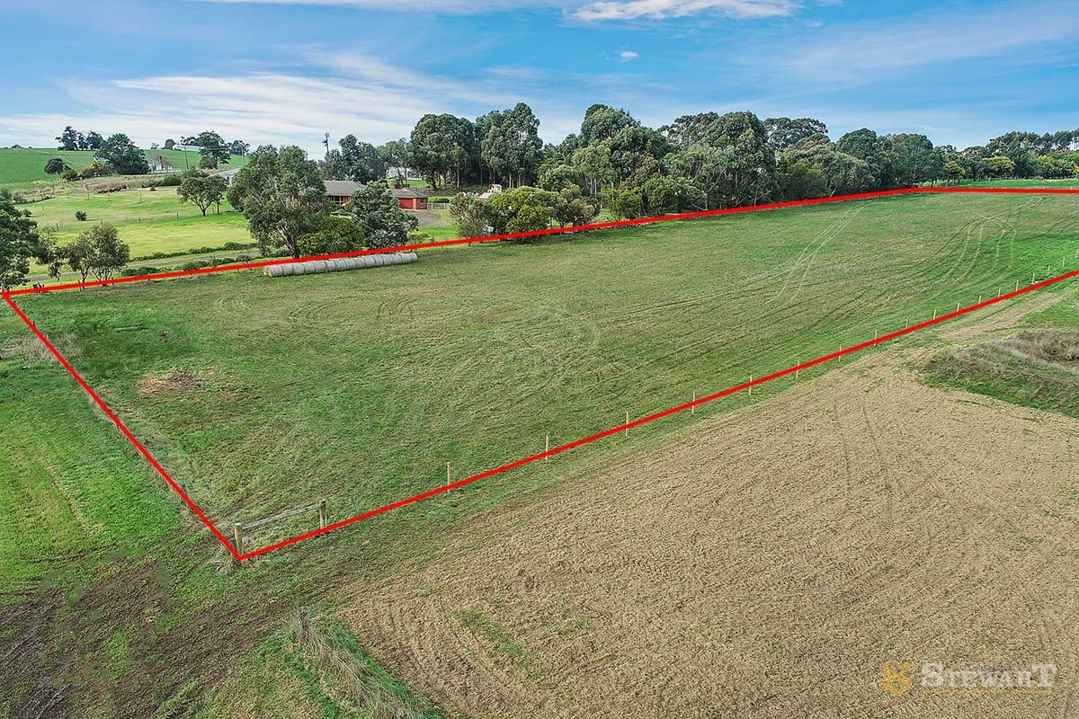 8 Slater Street, Elliminyt, VIC, Elliminyt - Thumbnail 2