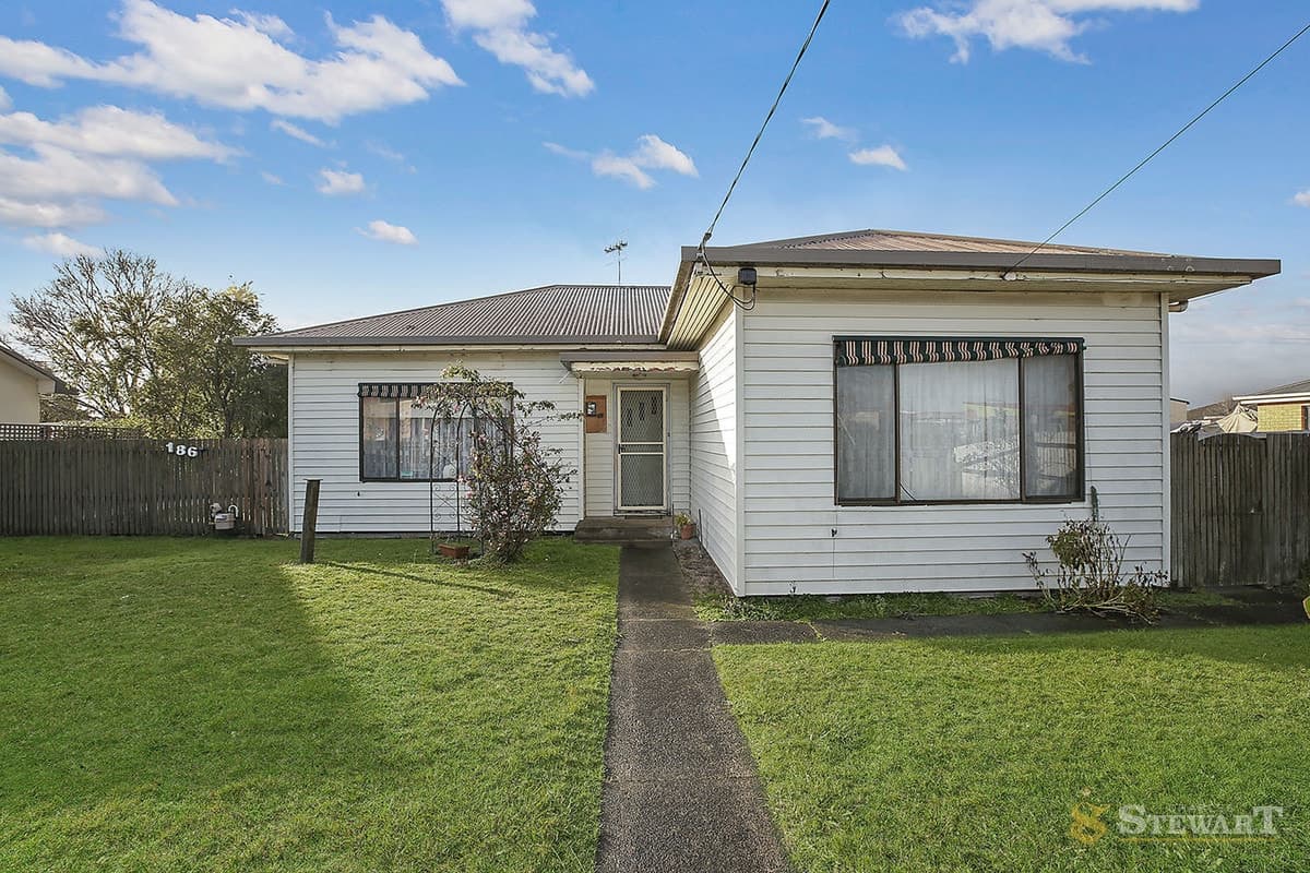 186 Queen Street, Colac, VIC, Colac - Thumbnail 2