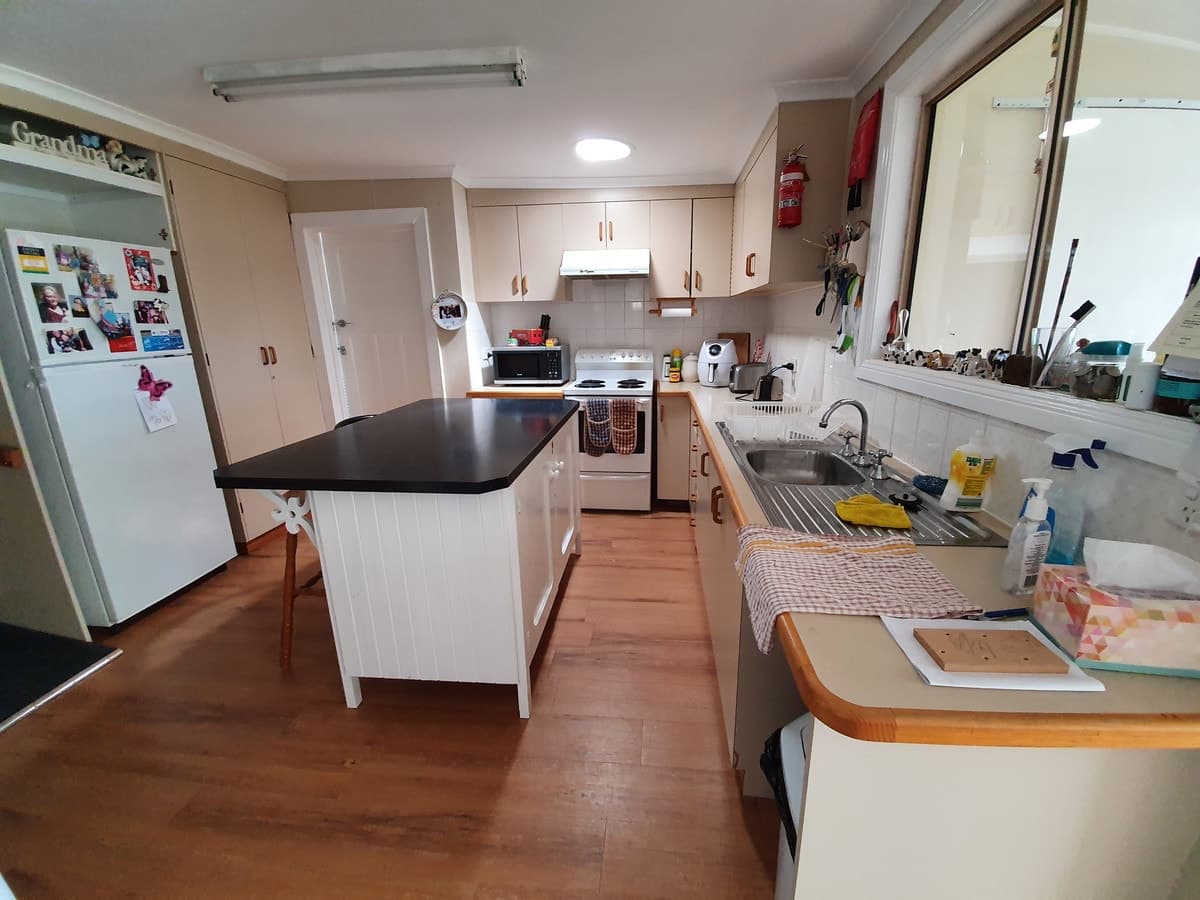 16 Hopetoun Street, Camperdown, VIC, Camperdown - Thumbnail 3