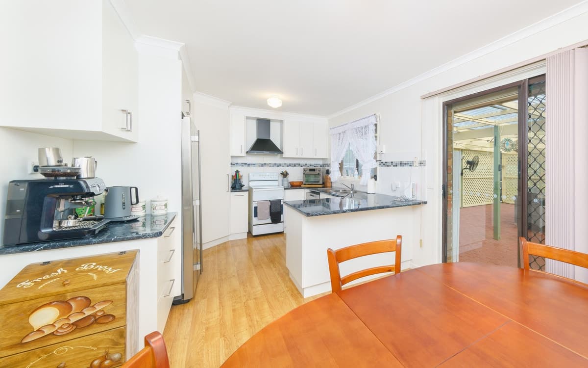 21 Ower Street, Camperdown, VIC, Camperdown - Thumbnail 3