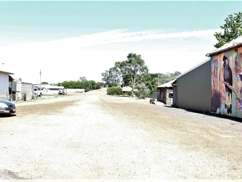 12 Glendinning Street, Balmoral, VIC, Balmoral - Thumbnail 4