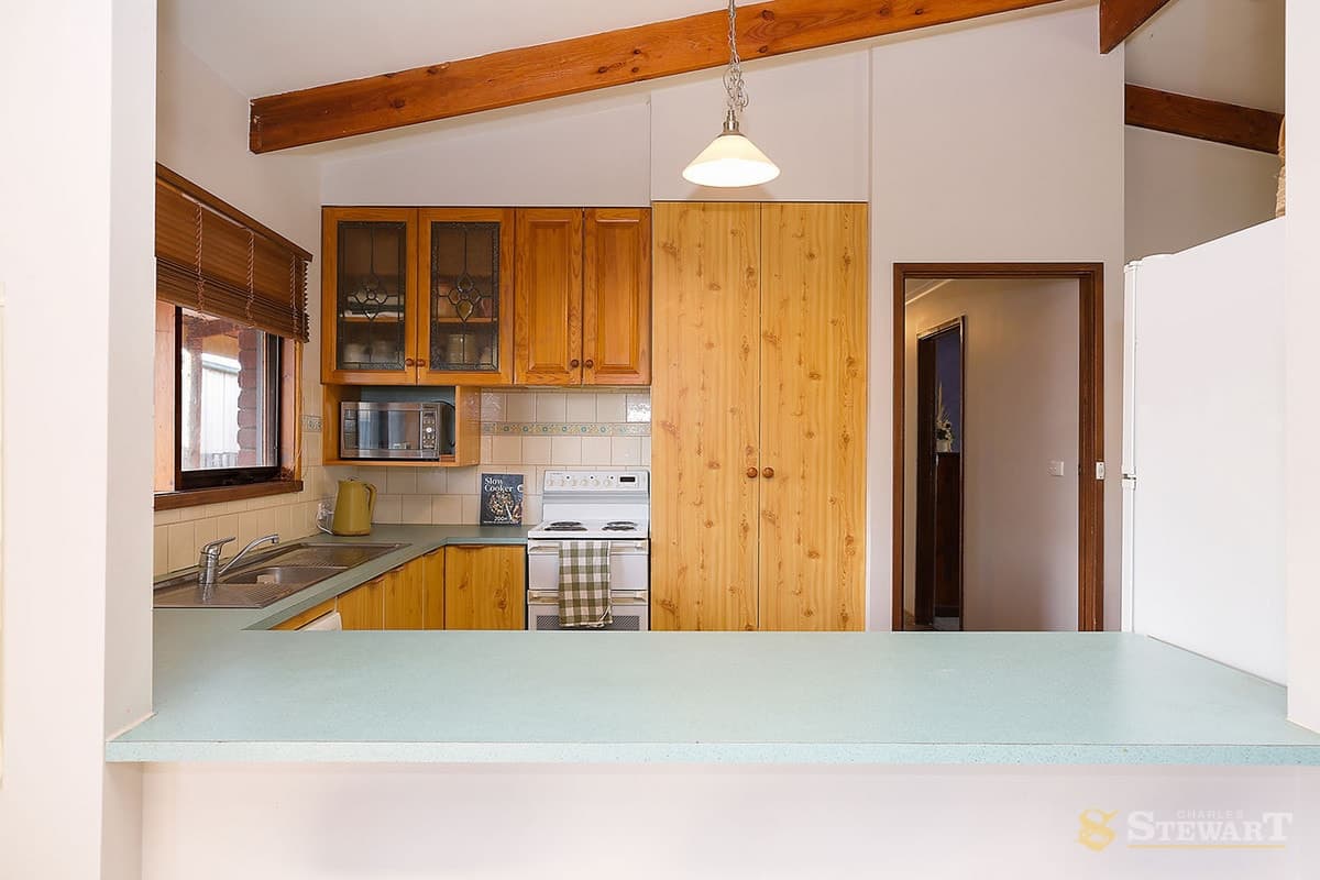 16 Begley Street, Colac, VIC, Colac - Thumbnail 3
