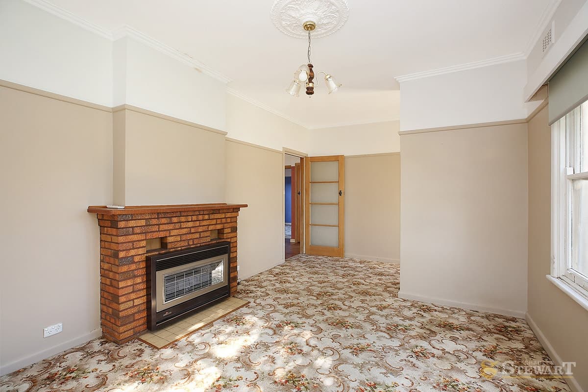 70 Armstrong Street, Colac, VIC, Colac - Thumbnail 3