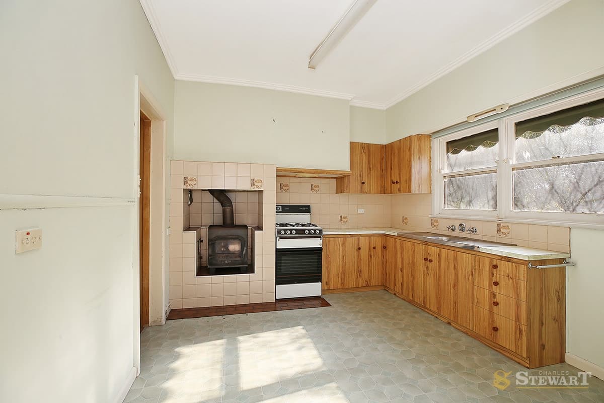 70 Armstrong Street, Colac, VIC, Colac - Thumbnail 8