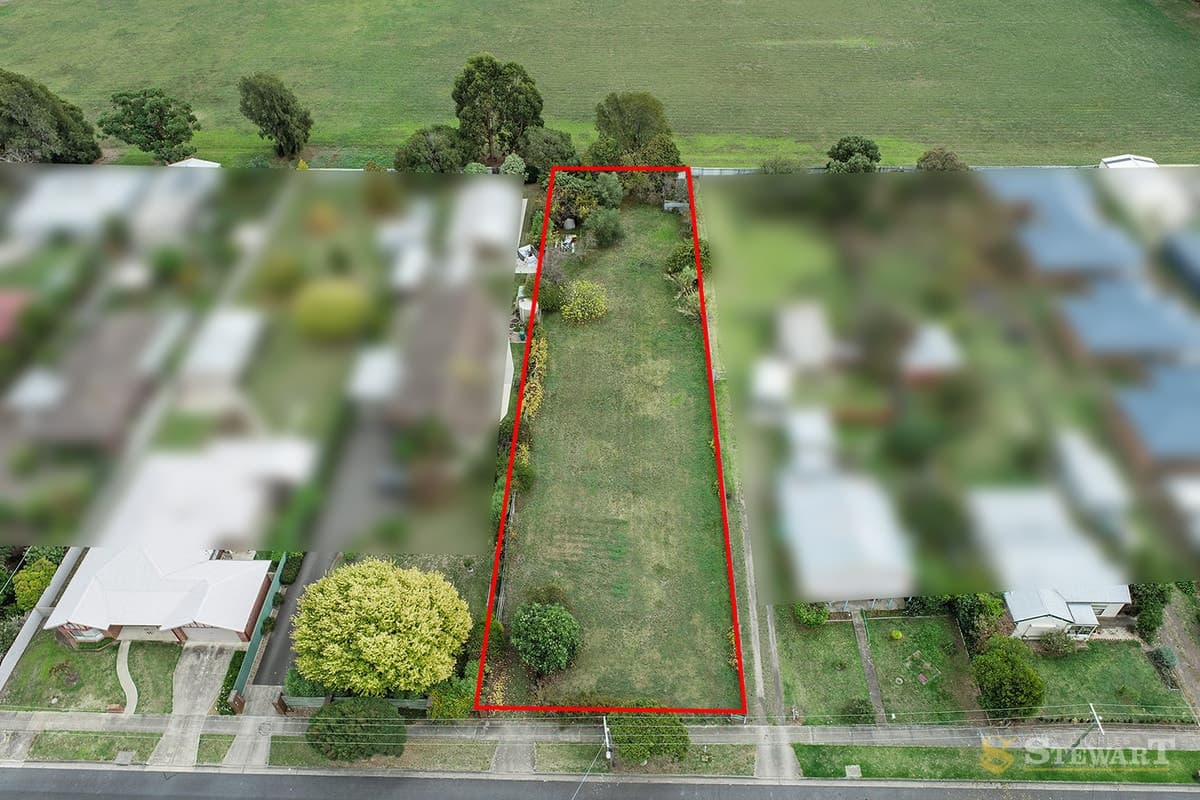11 Ross Street, Colac, VIC, Colac - Thumbnail 3