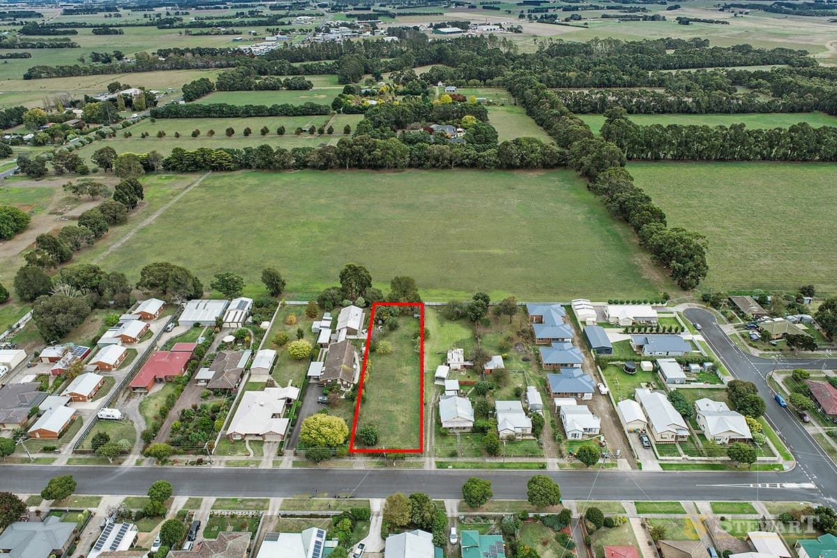 11 Ross Street, Colac, VIC, Colac - Thumbnail 4