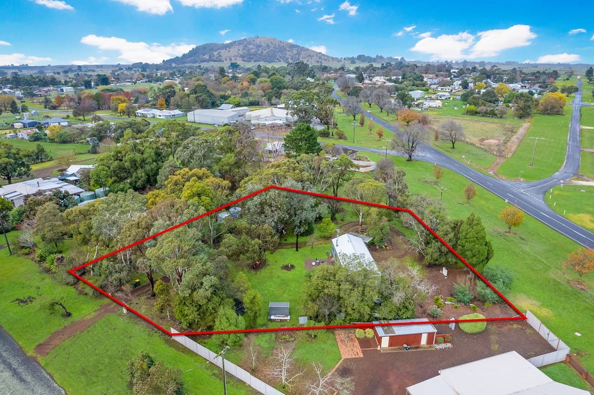 31 Ti-Tree Lane, Penshurst, VIC, Penshurst - Thumbnail 2