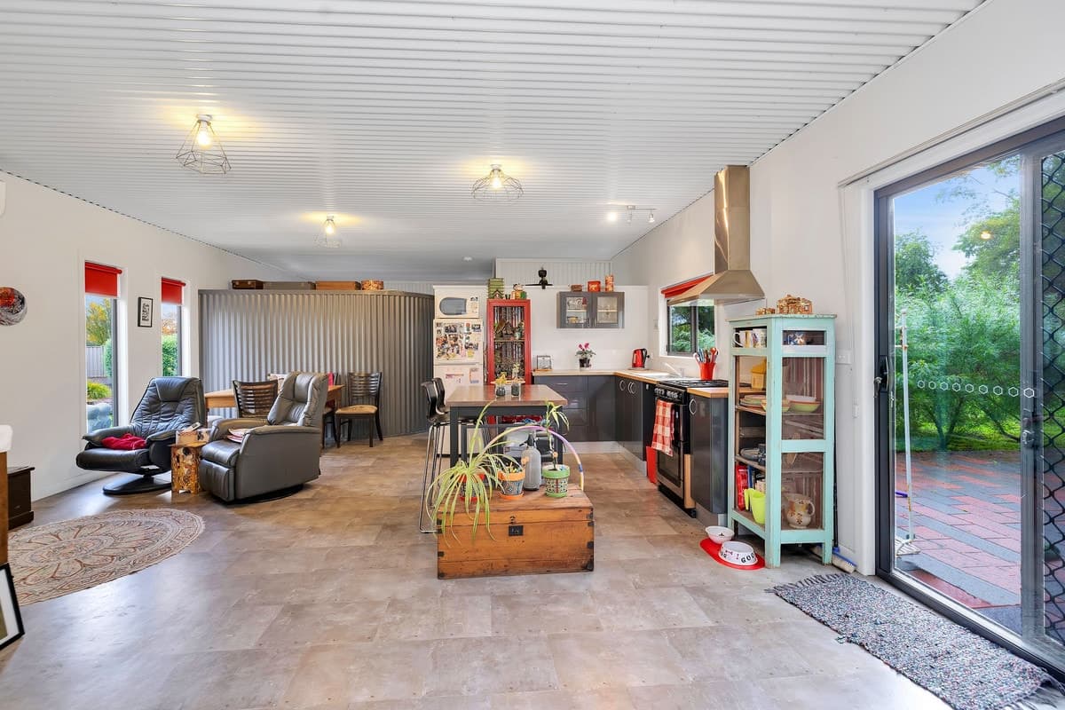 31 Ti-Tree Lane, Penshurst, VIC, Penshurst - Thumbnail 3