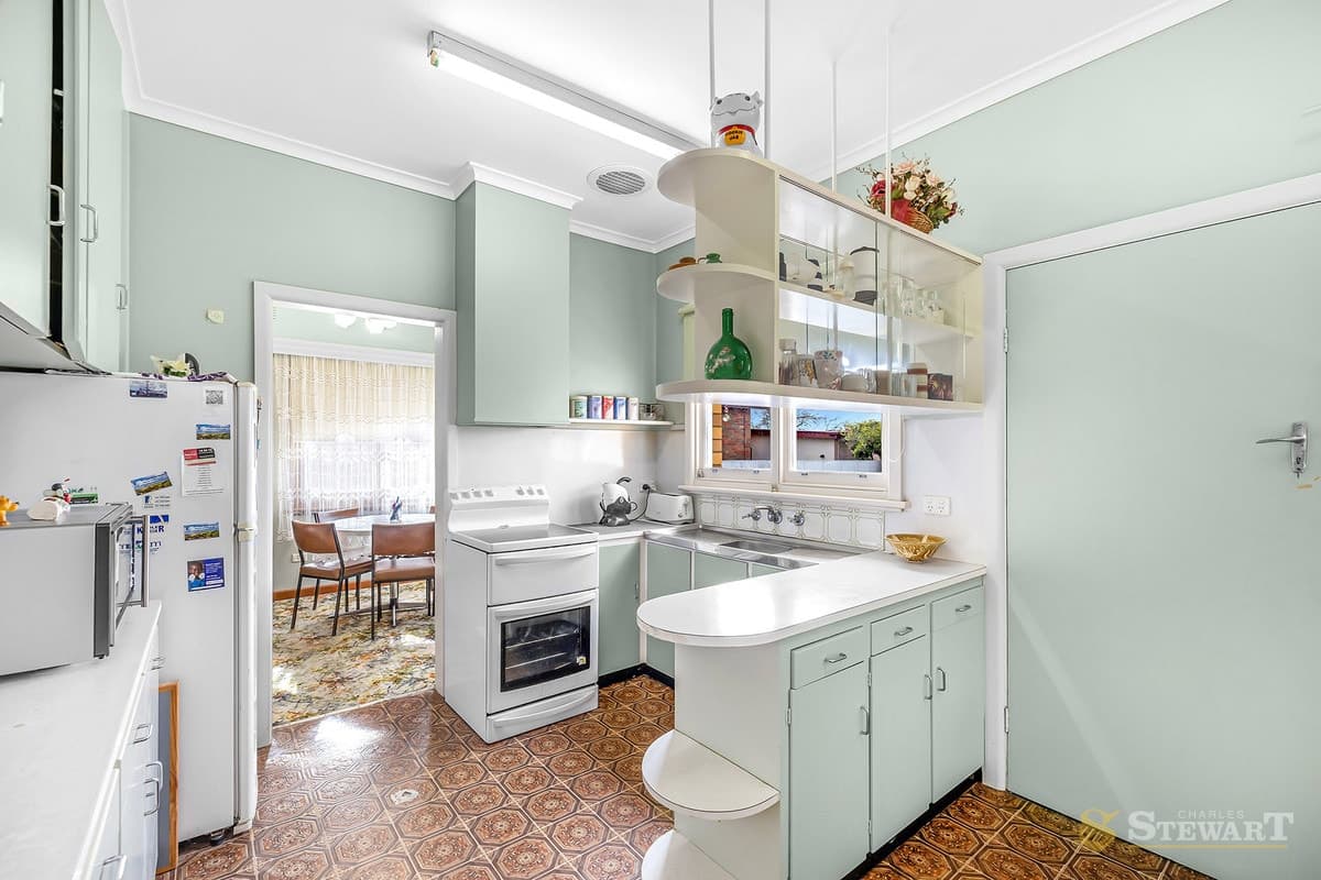 80 Walker Street, Cobden, VIC, Cobden - Thumbnail 3