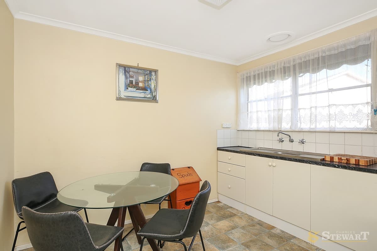 3 Sears Court, Colac, VIC, Colac - Thumbnail 2