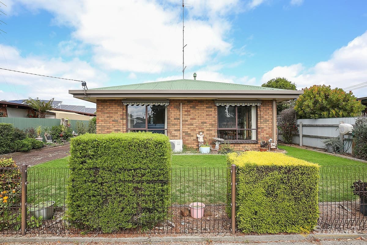 4 Little Woods Street, Colac, VIC, Colac - Thumbnail 2