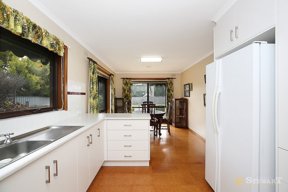 4 Little Woods Street, Colac, VIC, Colac - Thumbnail 4