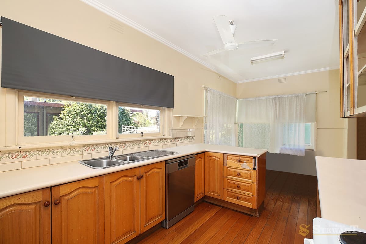 21 Alexander Street, Colac, VIC, Colac - Thumbnail 2