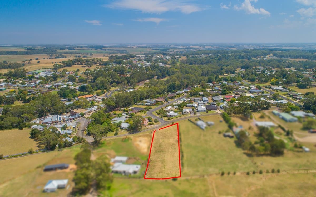 16 Rands Road, Timboon, VIC, Timboon - Thumbnail 2