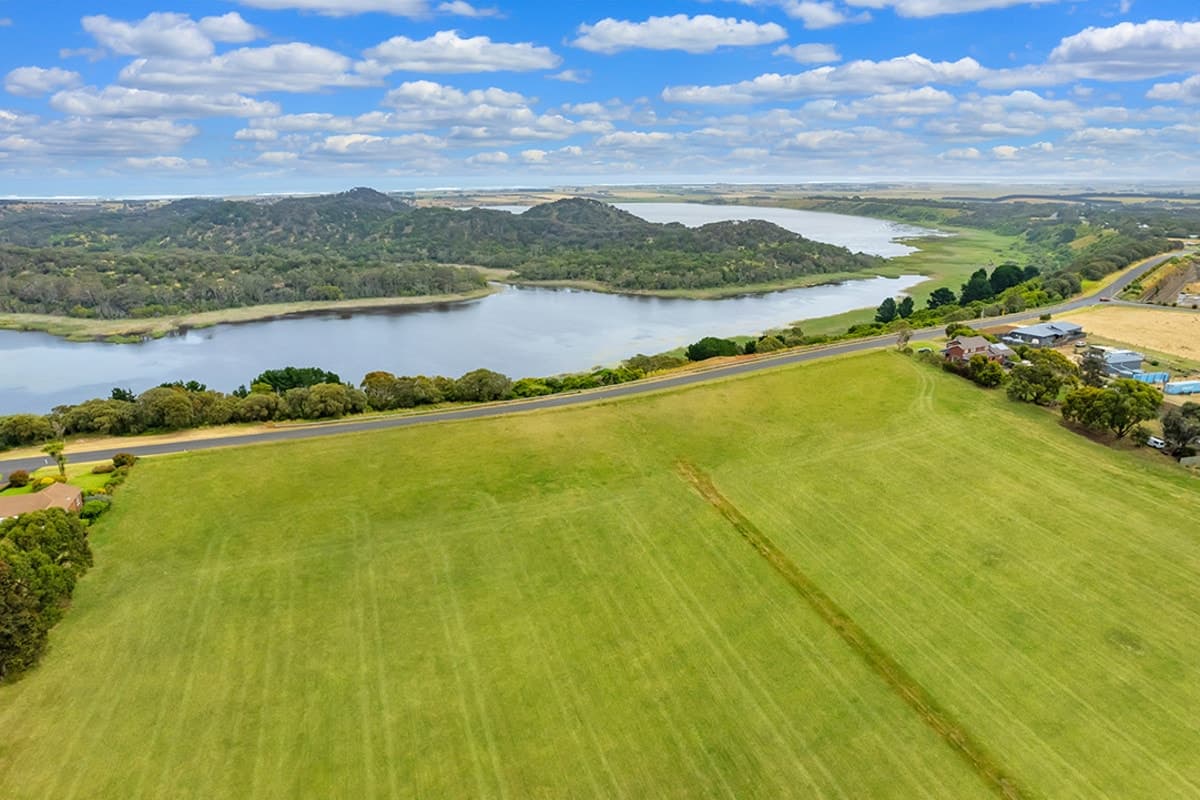 Lot 1/Lake View Road, Koroit, VIC, Koroit - Thumbnail 2