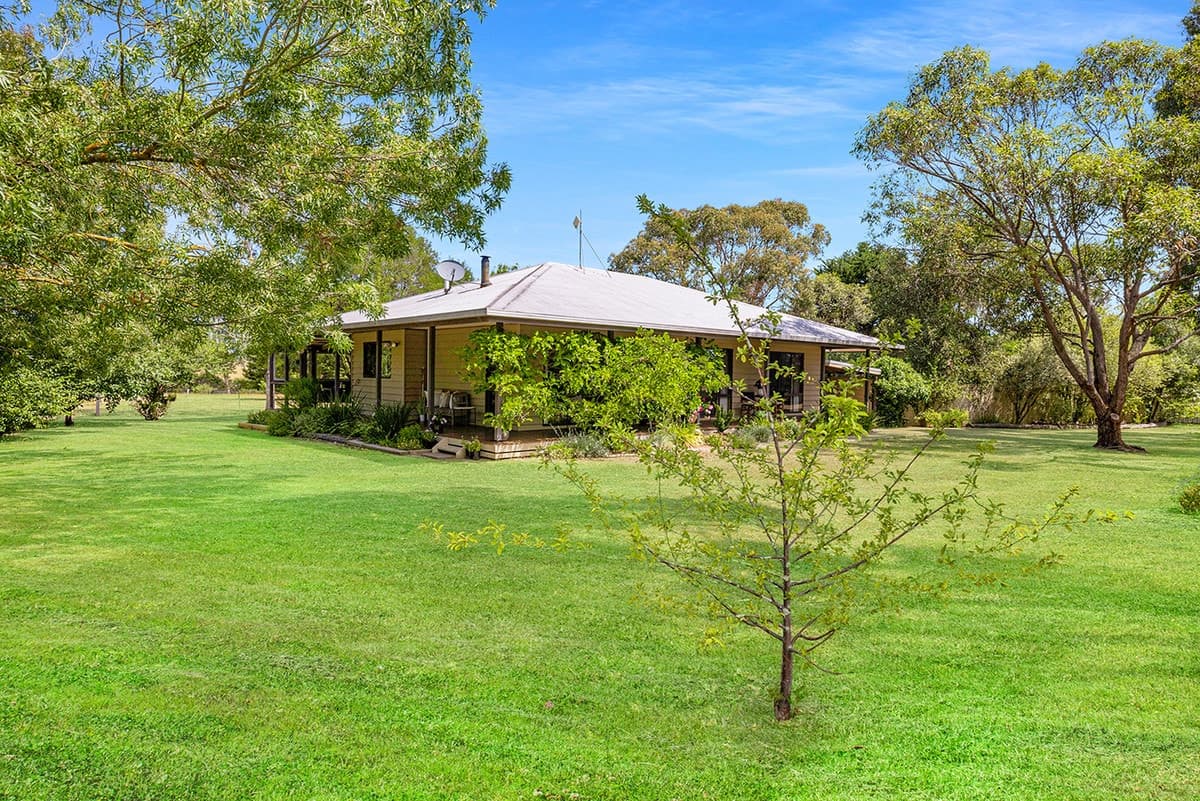 6982 Dartmoor - Hamilton Road, Hamilton, VIC, Hamilton - Image 1