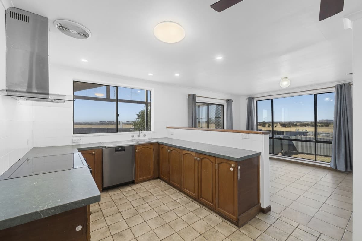270 Foxhow Road, Kariah, VIC, Kariah - Thumbnail 6