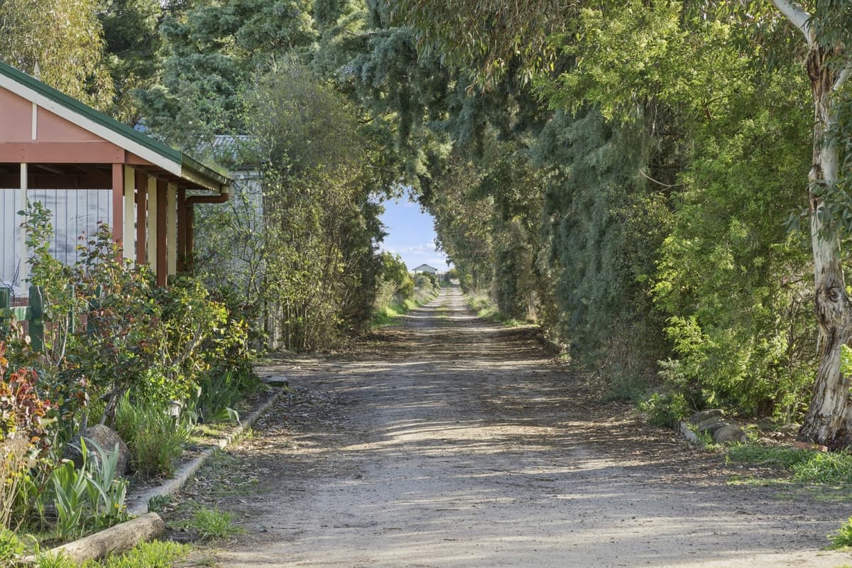 445 Creswick Road, Clunes, VIC, Clunes - Thumbnail 2