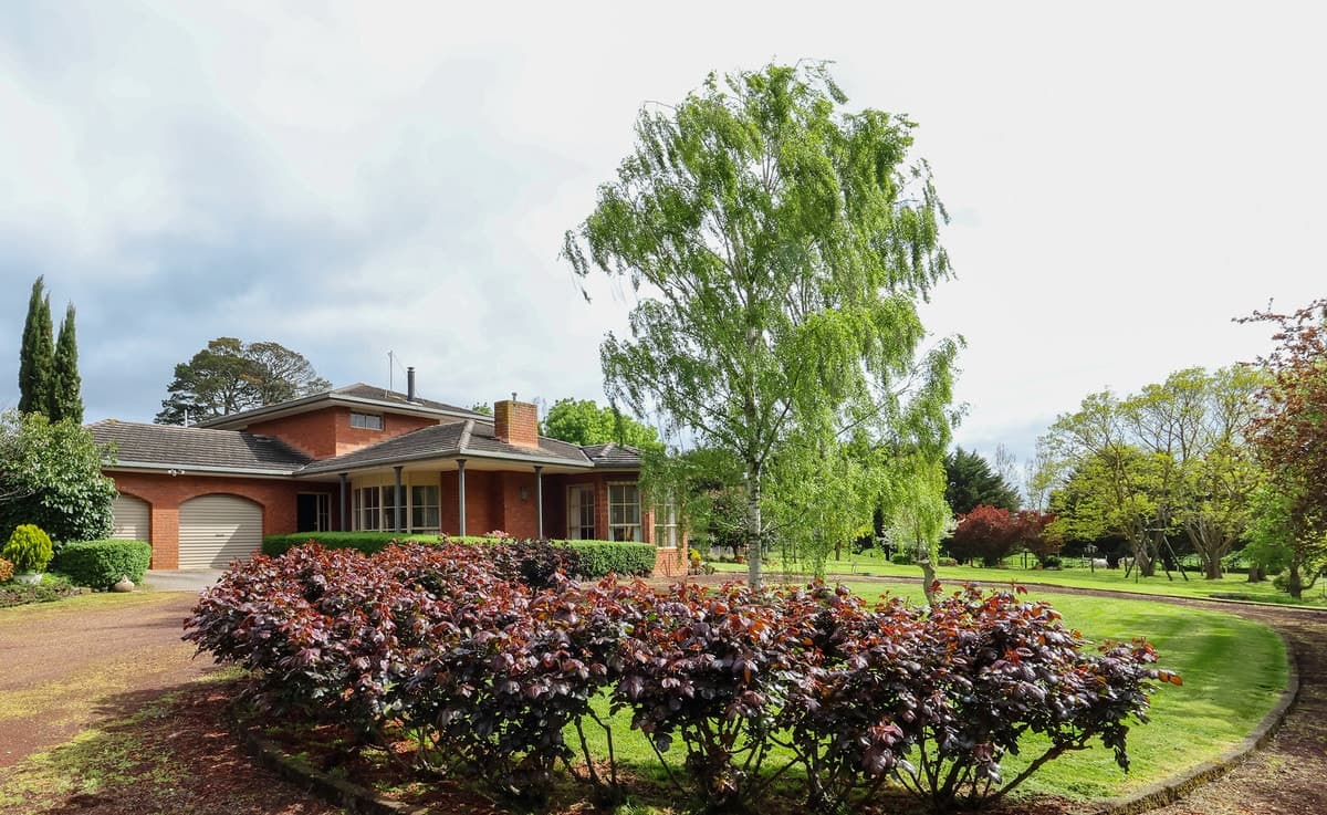 555 Mill Road, Strathkellar, VIC, Strathkellar - Thumbnail 2