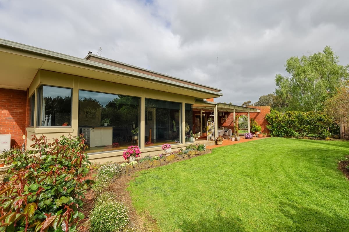 555 Mill Road, Strathkellar, VIC, Strathkellar - Thumbnail 4