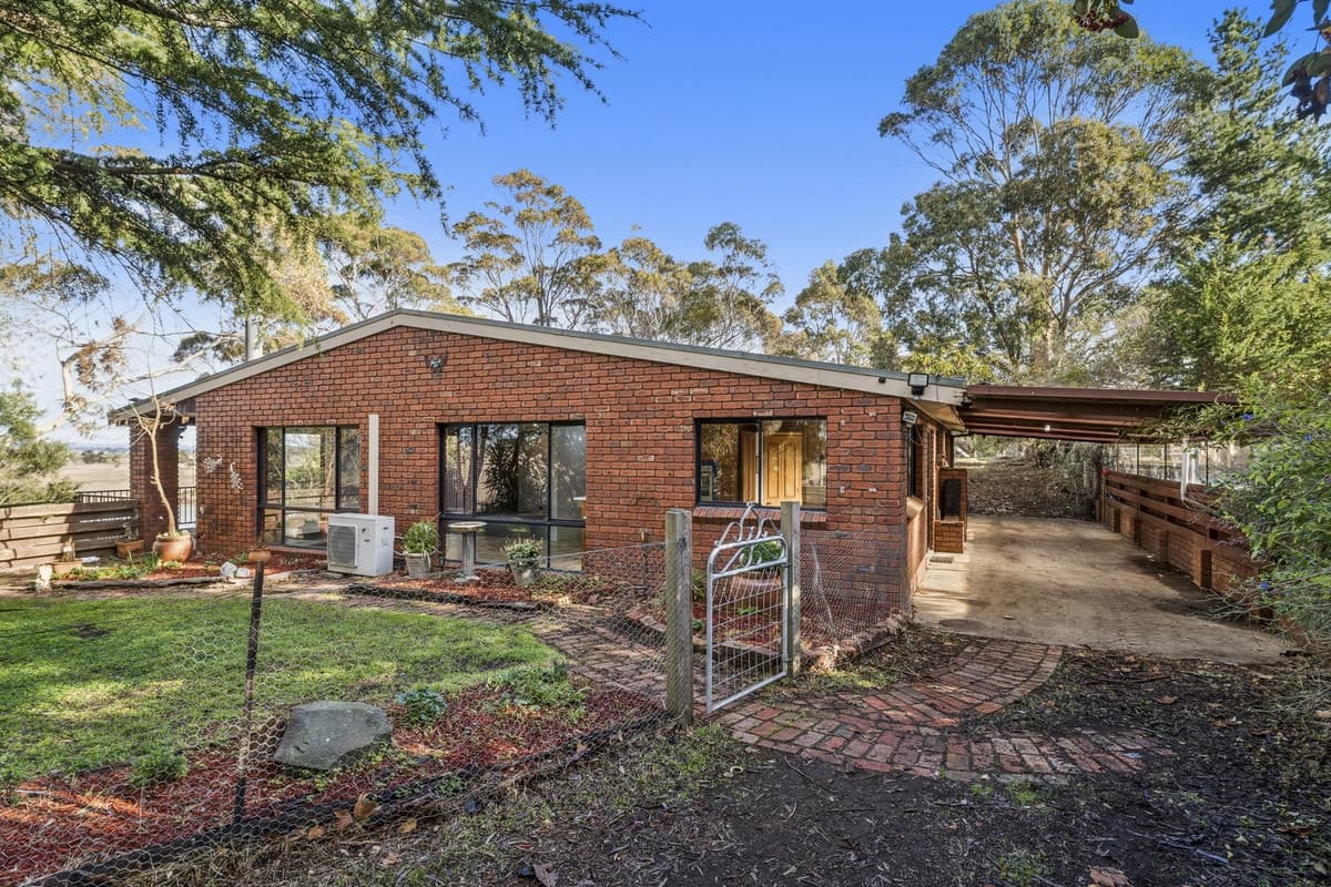 1071 Corangamite Lake Road, Alvie, VIC, Alvie - Thumbnail 2