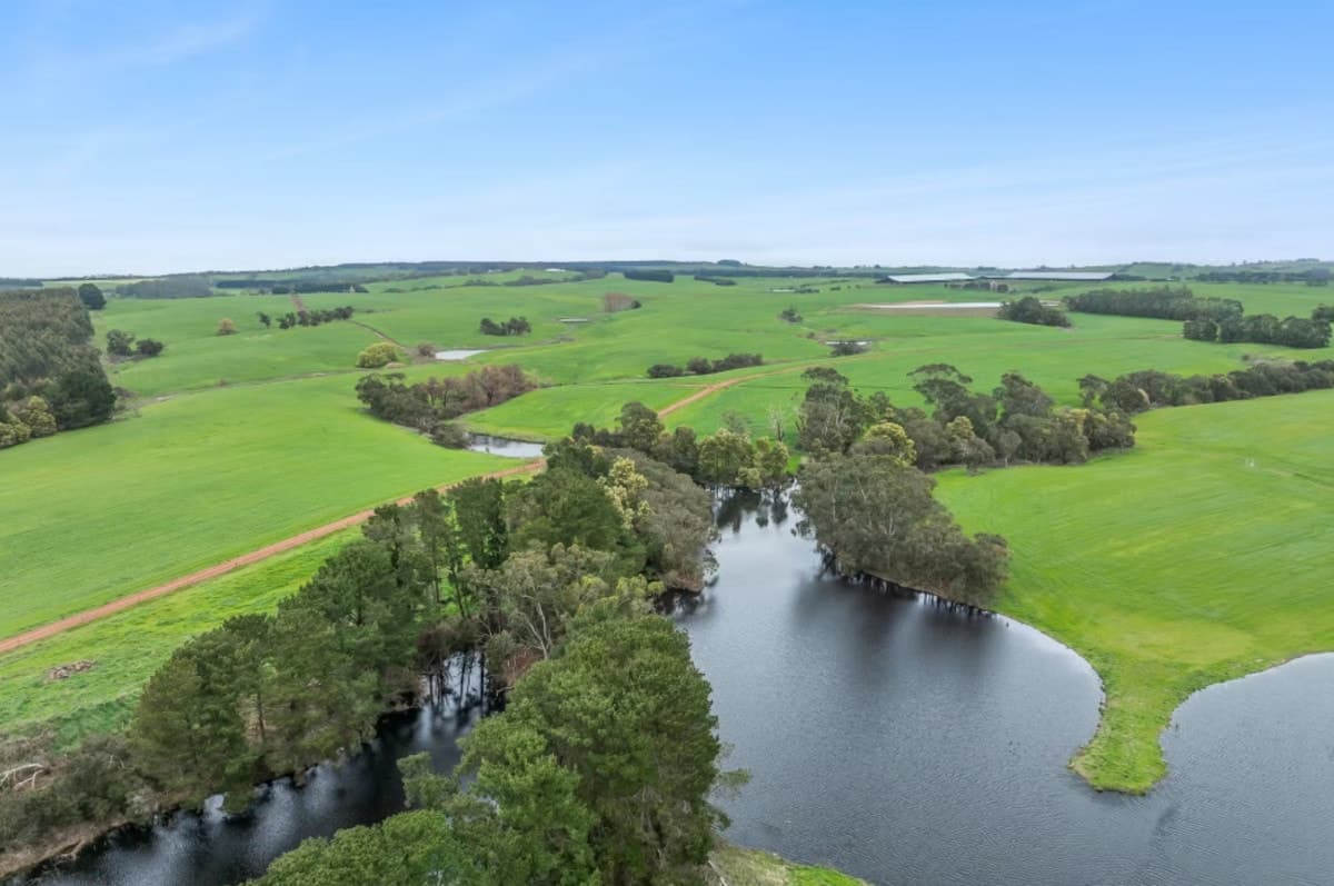 520 Centre Road, Simpson, VIC, Simpson - Thumbnail 3