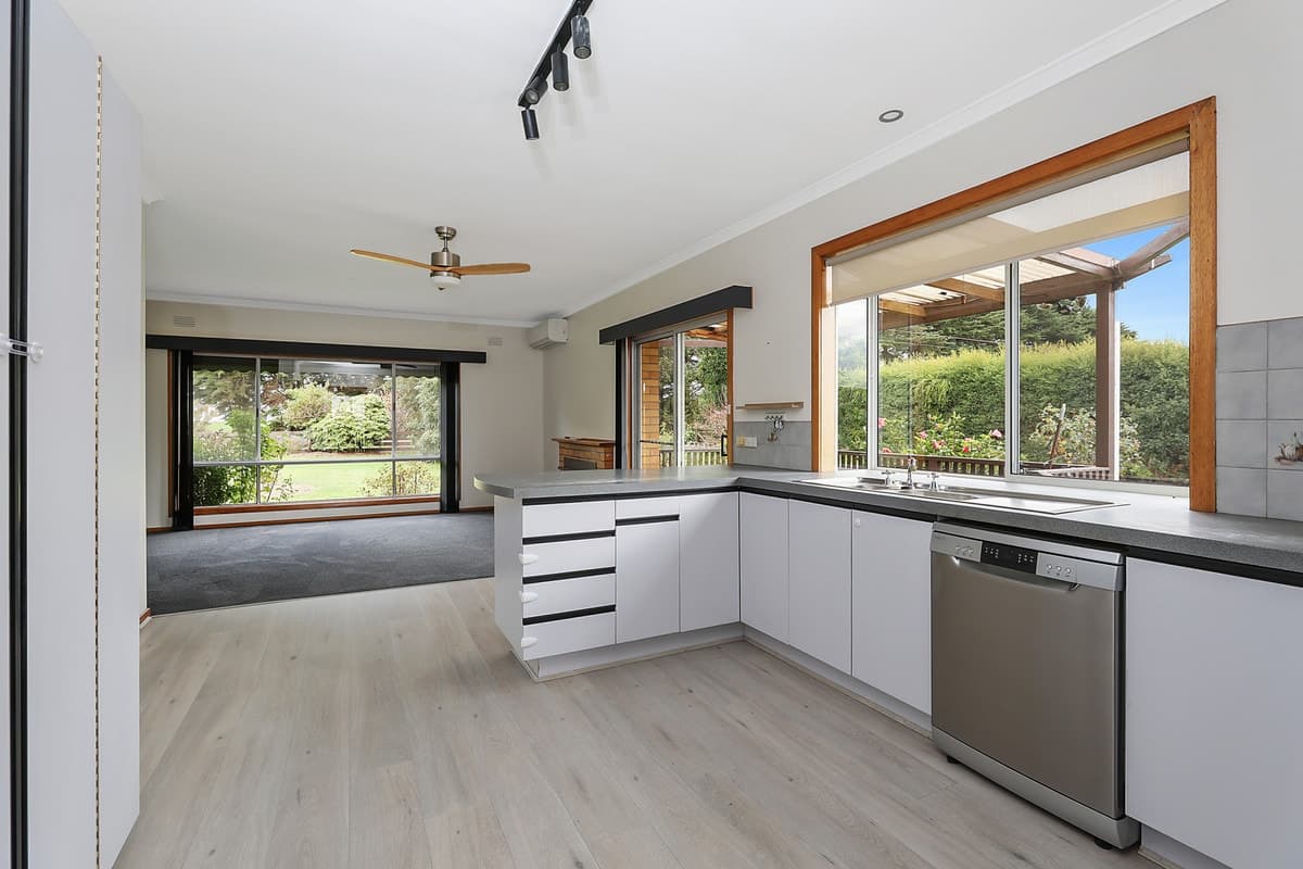 869 Bucks Road, Simpson, VIC, Simpson - Thumbnail 5