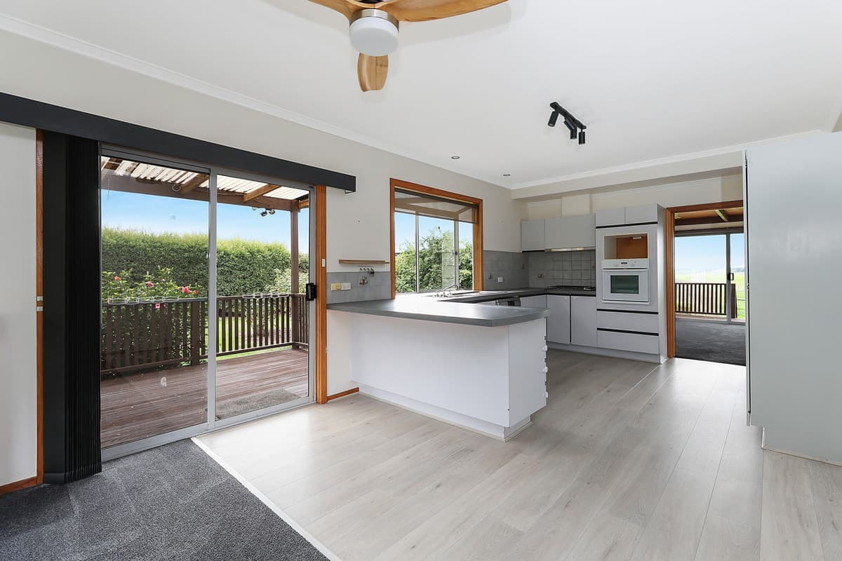 869 Bucks Road, Simpson, VIC, Simpson - Thumbnail 7
