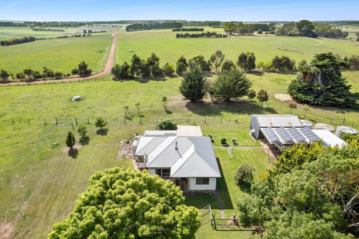 1075 Cobden - Stonyford Road, South Purrumbete, VIC, South Purrumbete - Thumbnail 2