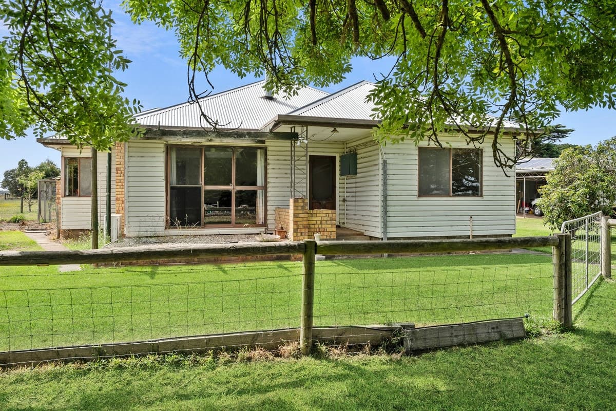 1075 Cobden - Stonyford Road, South Purrumbete, VIC, South Purrumbete - Thumbnail 4