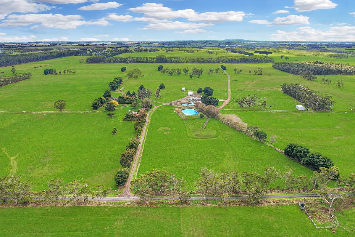 156 McConnells Road, Taroon, VIC, Taroon - Thumbnail 6
