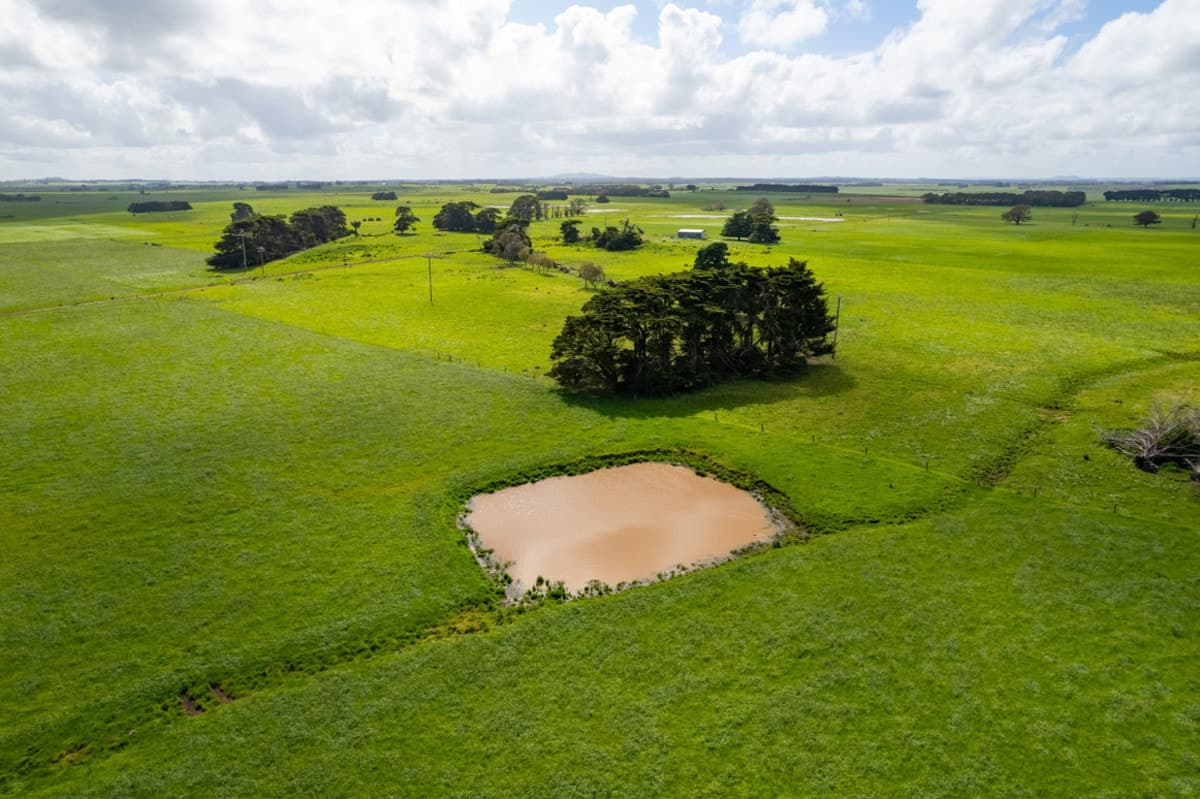 19 Harneys Road, Garvoc, VIC, Garvoc - Thumbnail 2