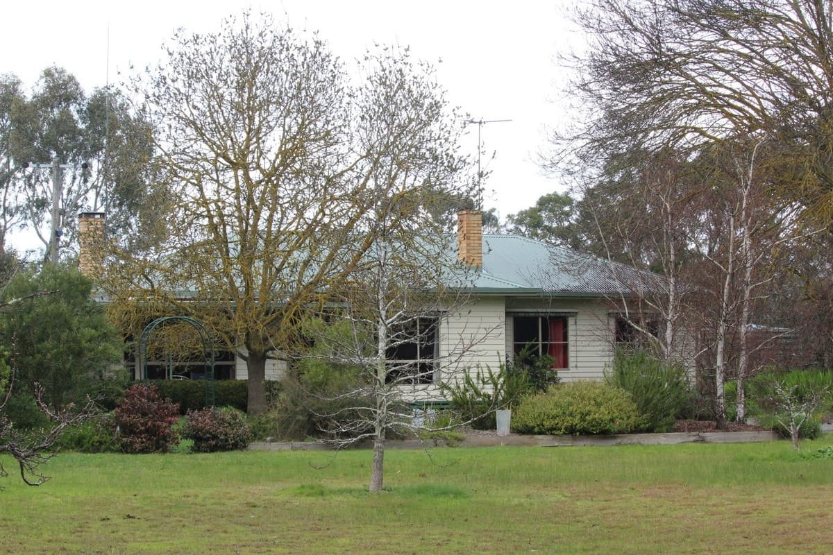 3248 Henty Highway, Cavendish, VIC, Cavendish - Thumbnail 2