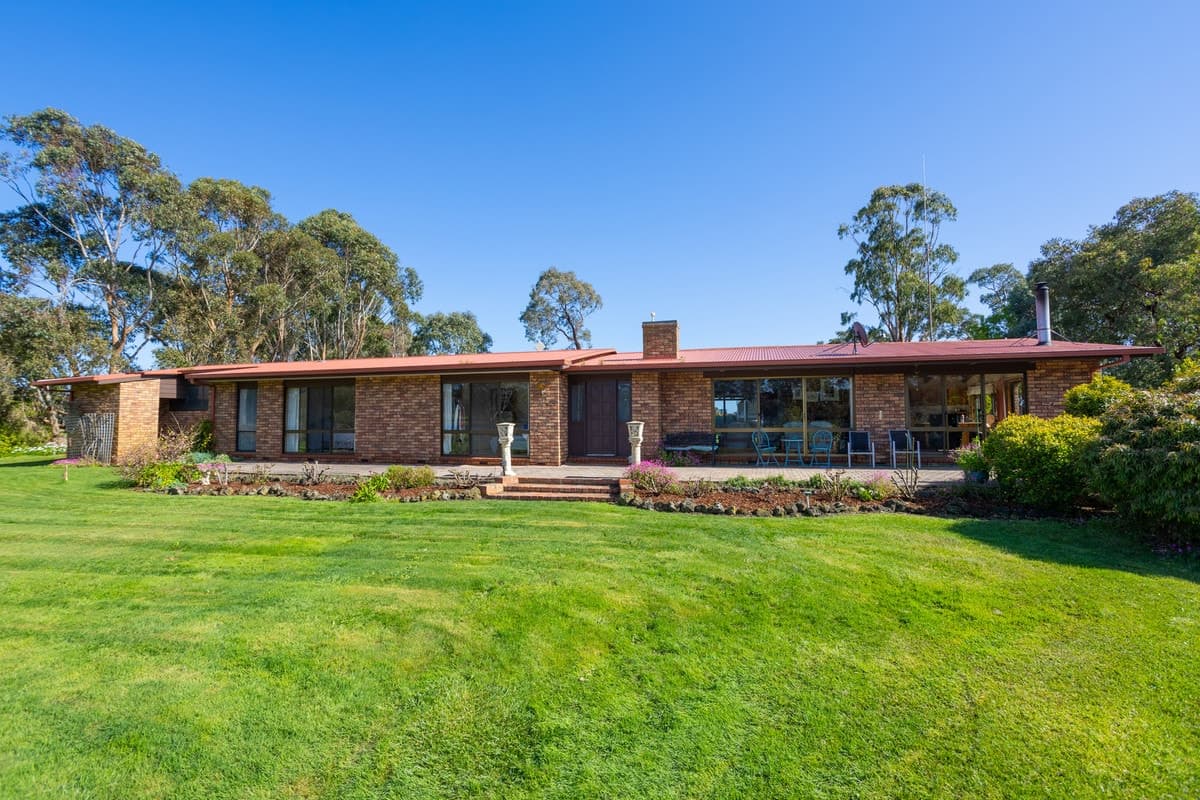 198 Partridges Road, Hamilton, VIC, Hamilton - Thumbnail 2
