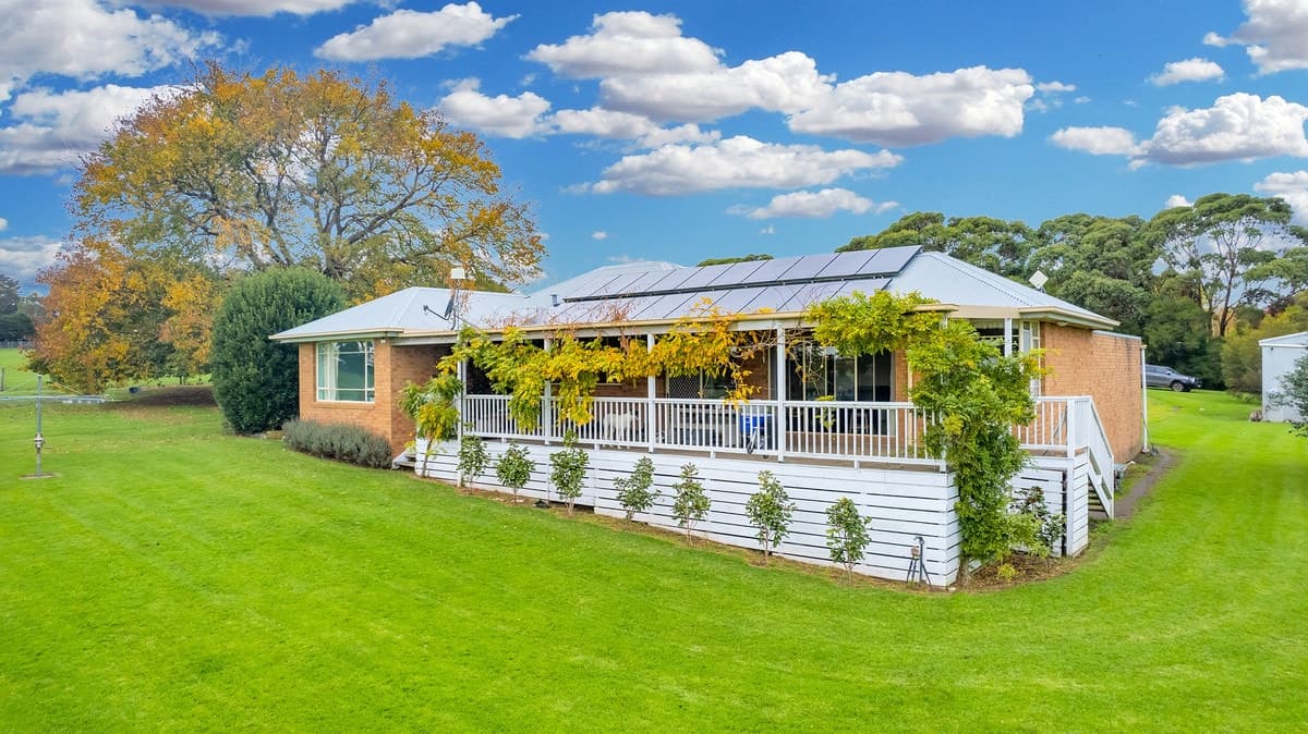 128 Burleighs Road, Macarthur, VIC, Macarthur - Thumbnail 2