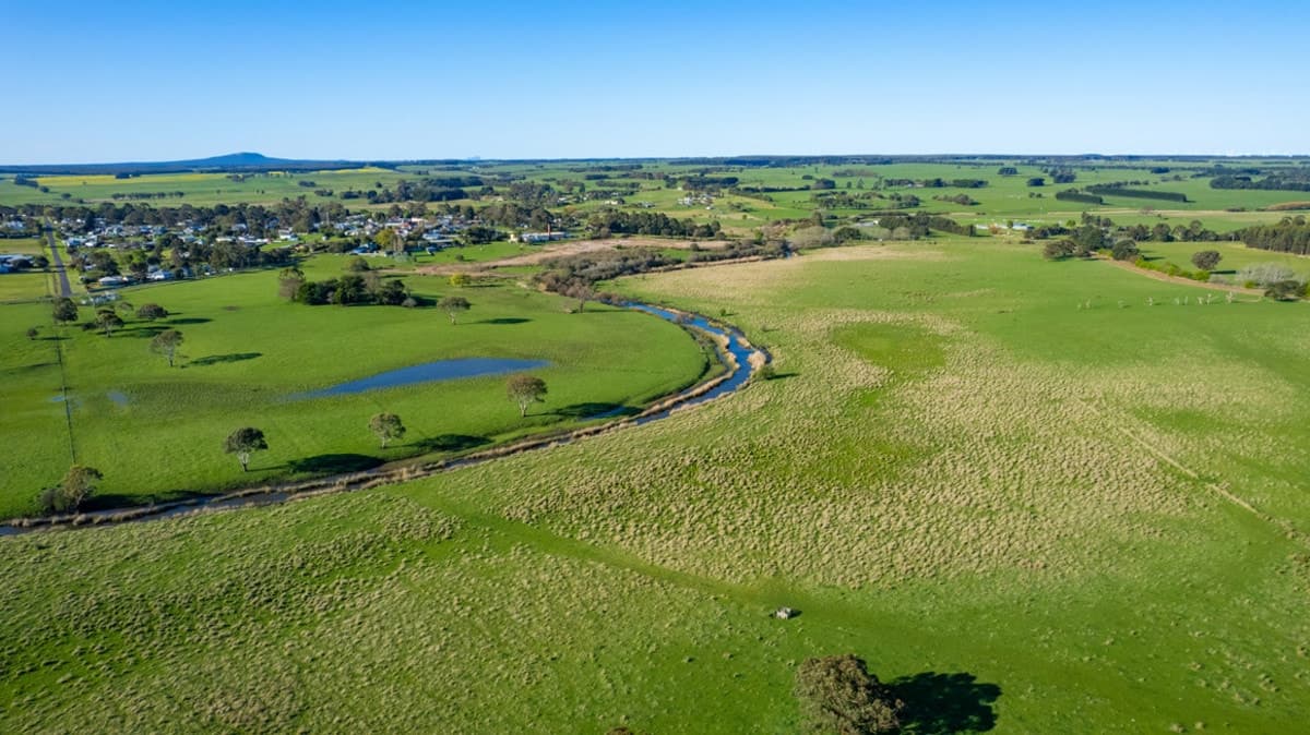 Corner Burleighs Road & Hamilton-Port Fairy Road, Macarthur, VIC, Macarthur - Thumbnail 4