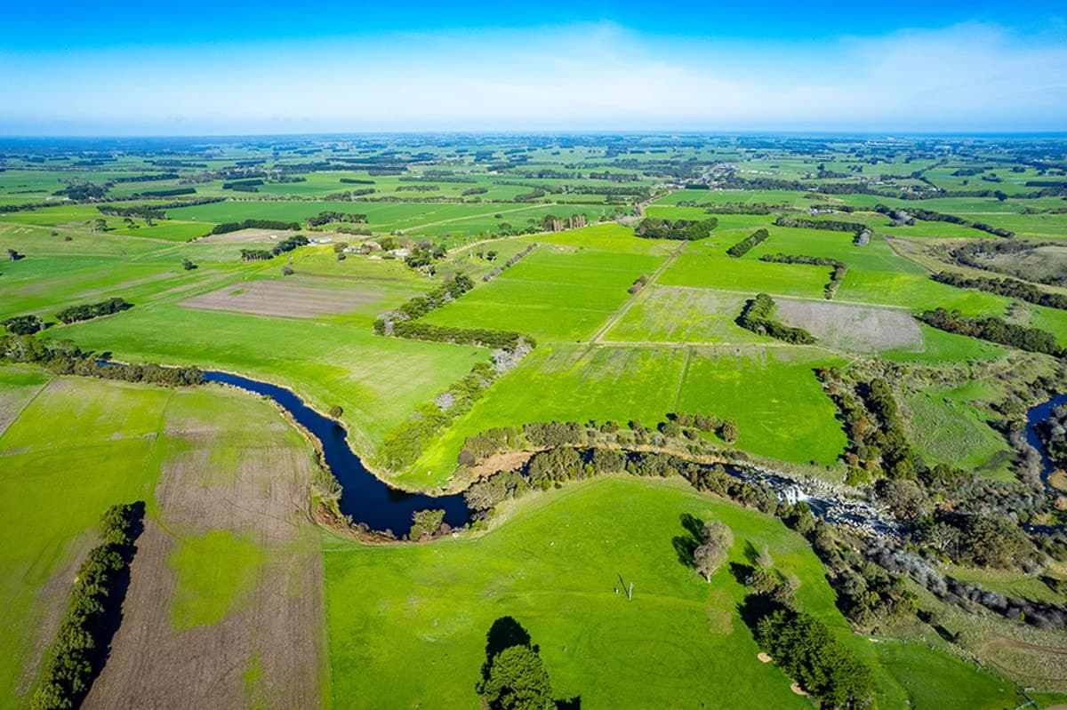 63 Kellys Road, Panmure, VIC, Panmure - Thumbnail 2