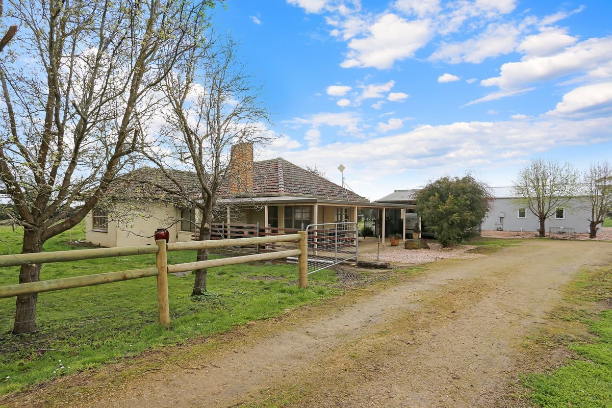 1580 Cobden-Warrnambool Road, Ecklin South, VIC, Ecklin South - Thumbnail 2