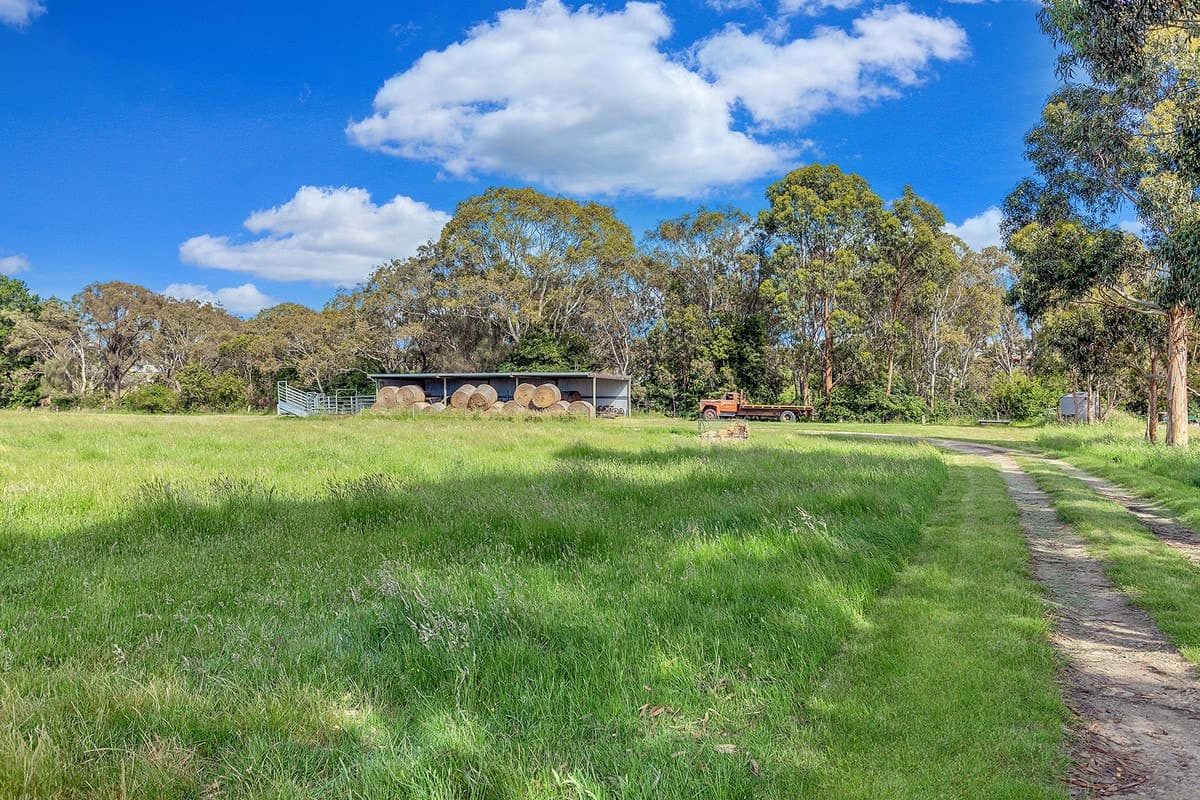 15 Heathmarsh Road, Panmure, VIC, Panmure - Thumbnail 5