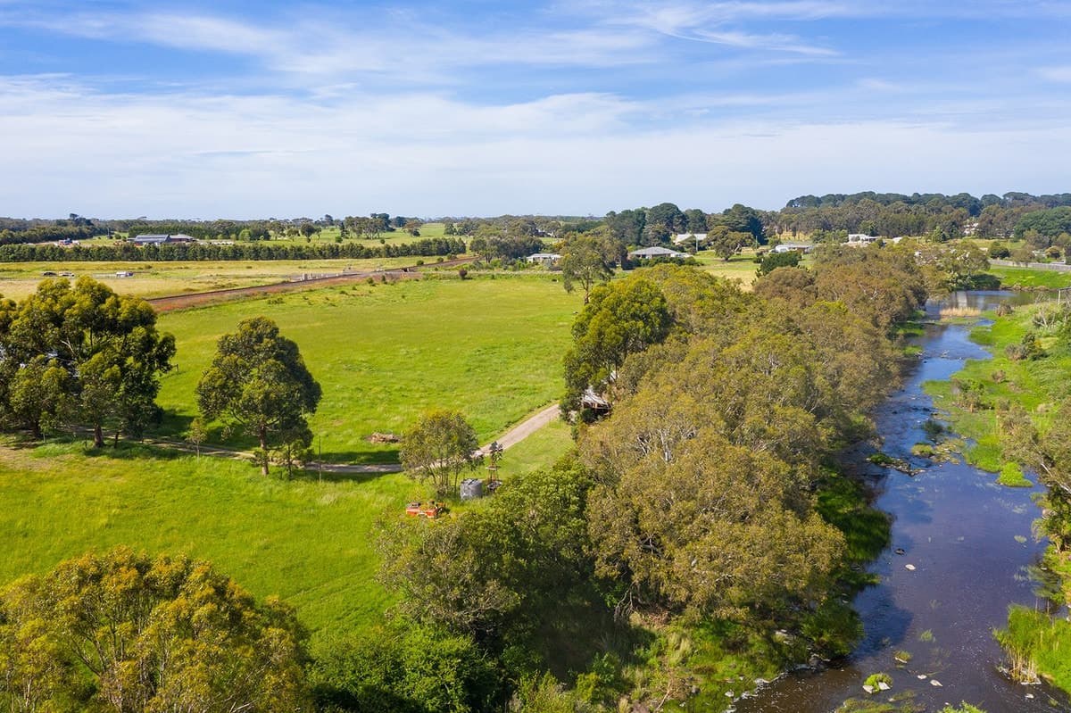 15 Heathmarsh Road, Panmure, VIC, Panmure - Thumbnail 8