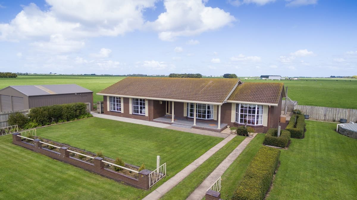 14 Lenehans Road, Crossley, VIC, Crossley - Thumbnail 2