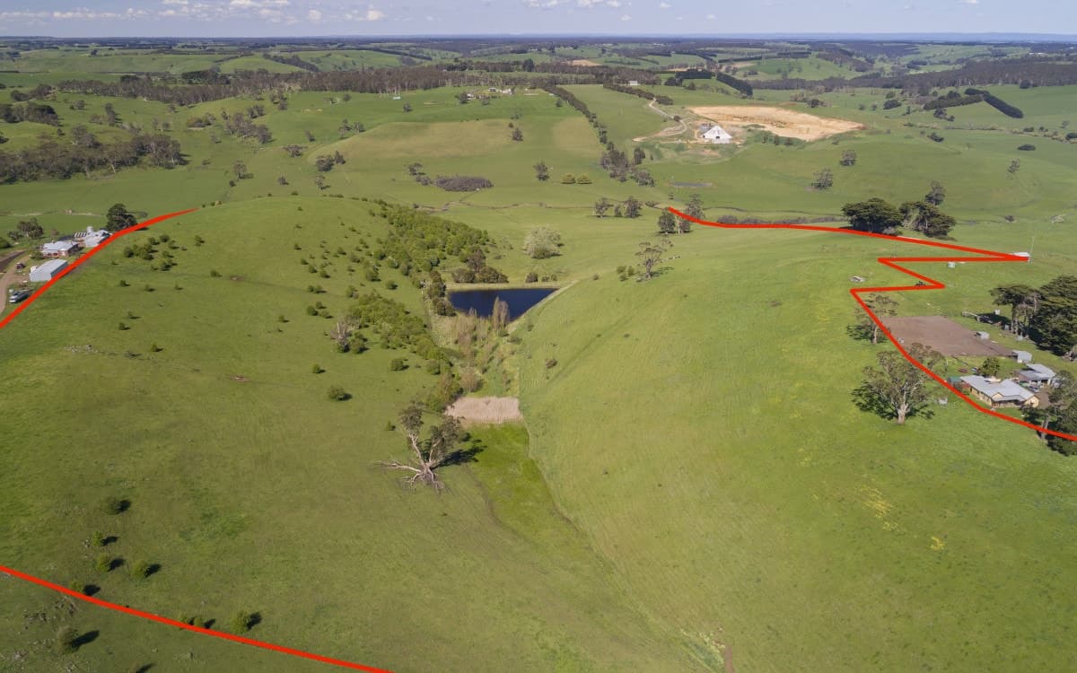2 Dingleys Road, Cobden, VIC, Cobden - Thumbnail 2