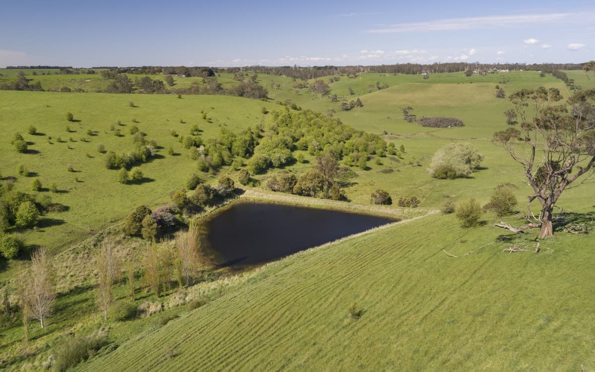 2 Dingleys Road, Cobden, VIC, Cobden - Thumbnail 3