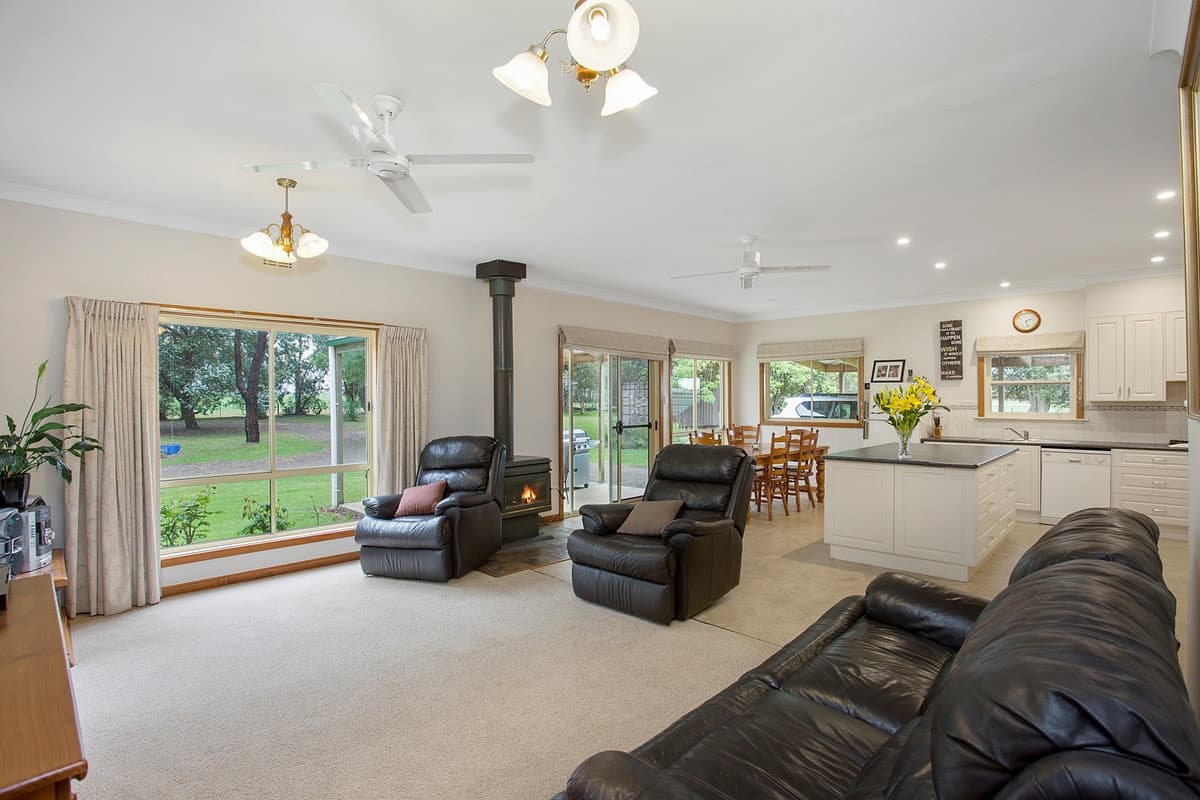 320 Glengleeson West Road, Macarthur, VIC, Macarthur - Thumbnail 5
