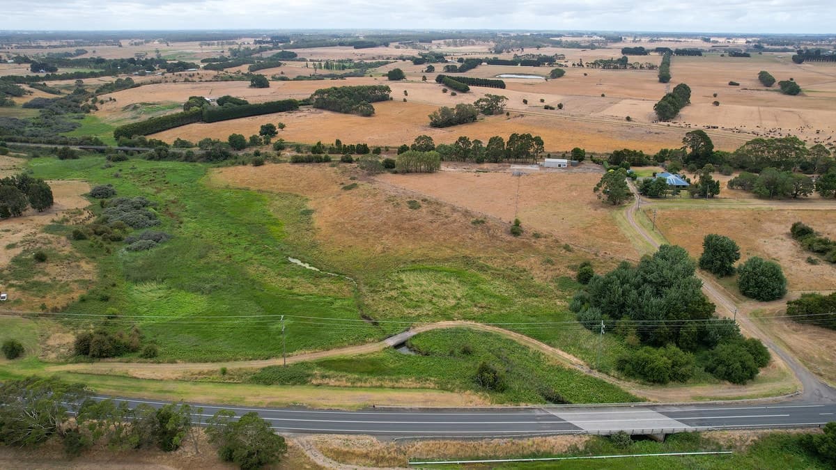 21 Blains Road, Garvoc, VIC, Garvoc - Thumbnail 4